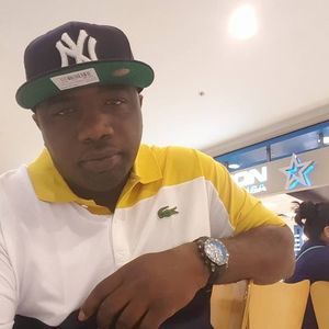 Meet your Posher, Derrick